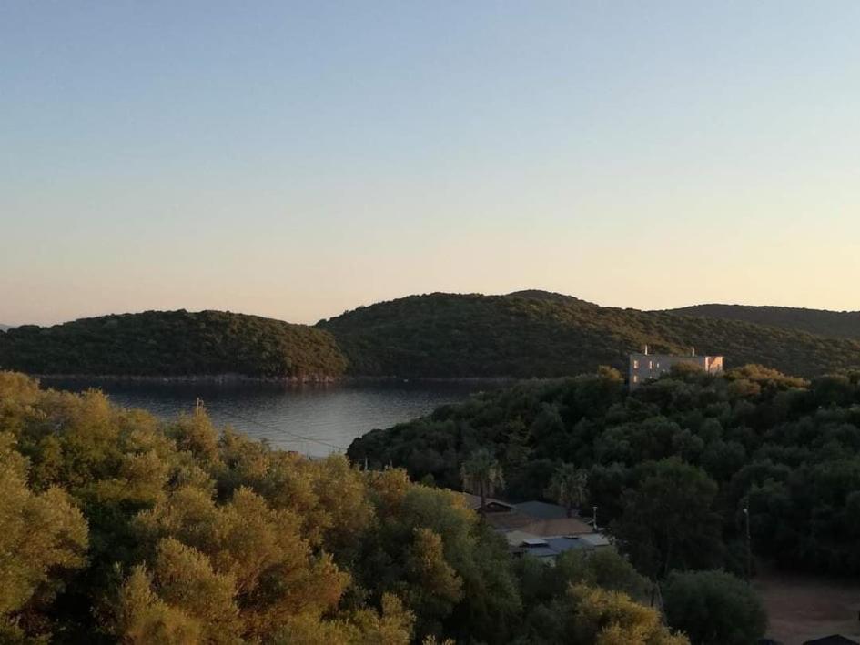Villa Rodanthi Sivota エクステリア 写真